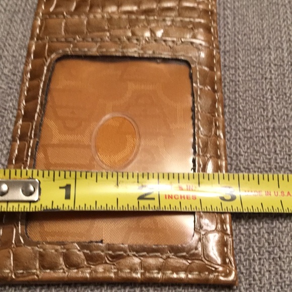 Never Used Credit Card & ID Window Holder - Picture 4 of 7